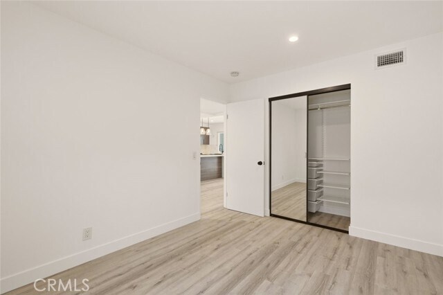 Building Photo - 725 Palomares Ave