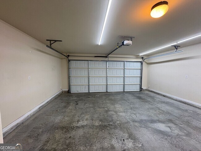 Building Photo - 4187 Water Mill Dr