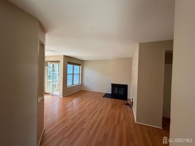 Building Photo - 3081 Cypress Ct