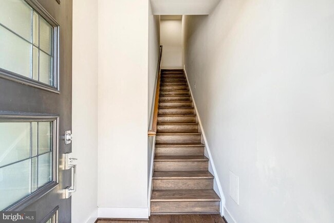 Building Photo - 7770 Belvale Dr