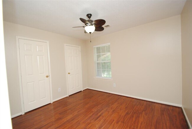Building Photo - 17110 Fairway Glen Ct