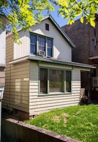 Building Photo - 310 E 5th St