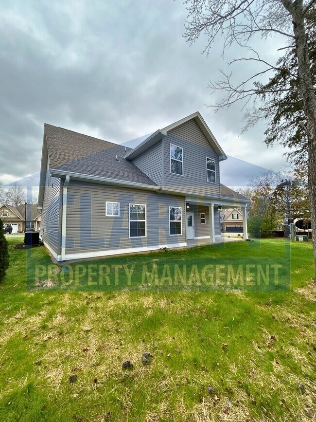 Building Photo - *Brand New* 4 bedroom home!