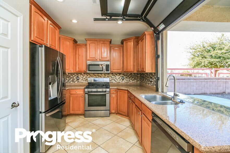 Building Photo - 18802 E Kingbird Dr