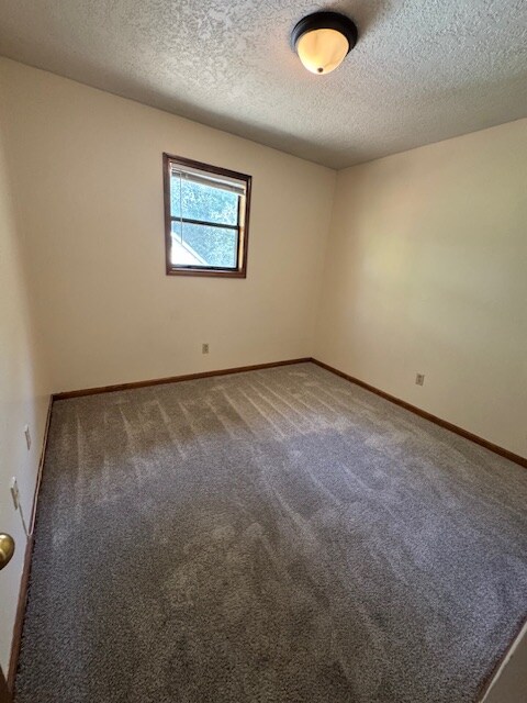 Building Photo - 705 W Washington Ave