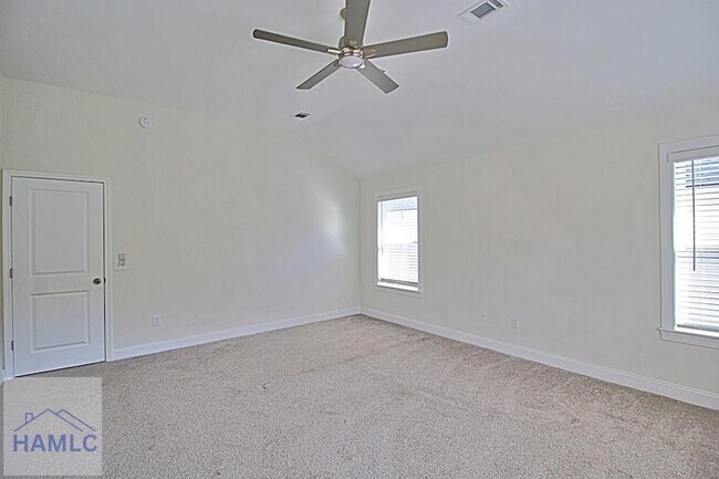 Building Photo - 151 Buckingham Dr