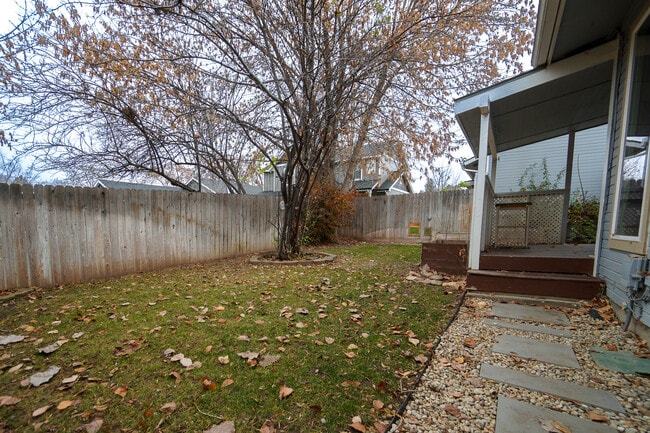 Building Photo - 2569 Camden Ln