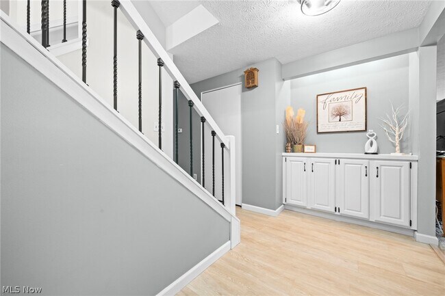 Building Photo - 4542 Briarcliff Trail