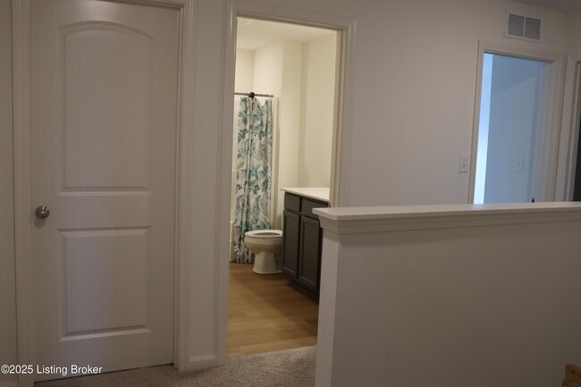 Building Photo - 11703 Parkview Pt