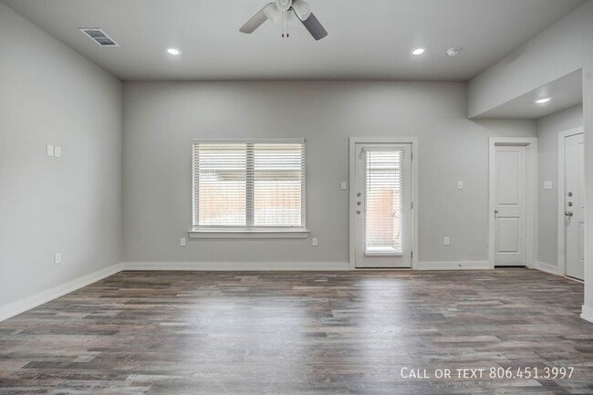Building Photo - Gorgeous 3/2/2 in SW Lubbock