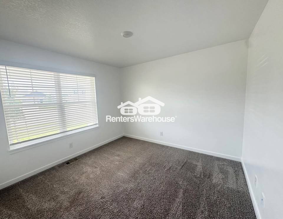 Building Photo - 4195 Cheyenne Ct