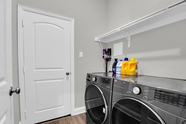 Building Photo - 347 Saltmeadow Ln