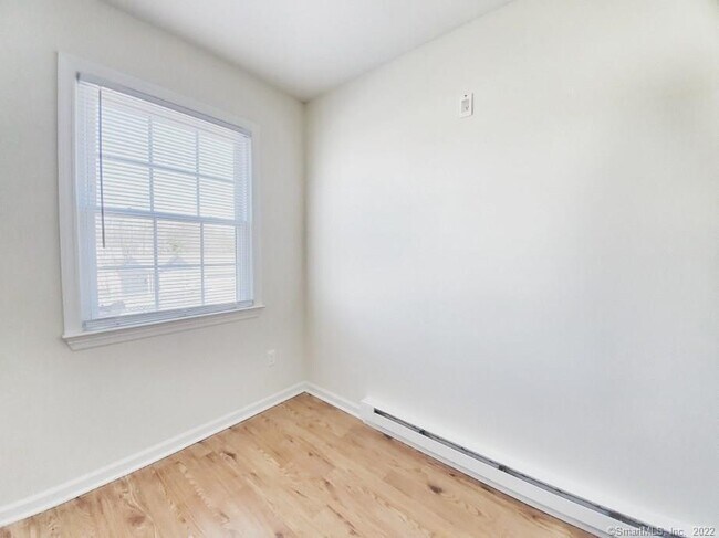 Building Photo - 15 Park St