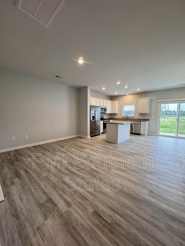 Building Photo - 106 Randwick Ln