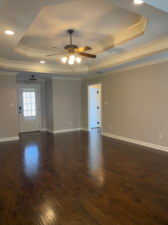 Building Photo - 4143 Silver Glenn