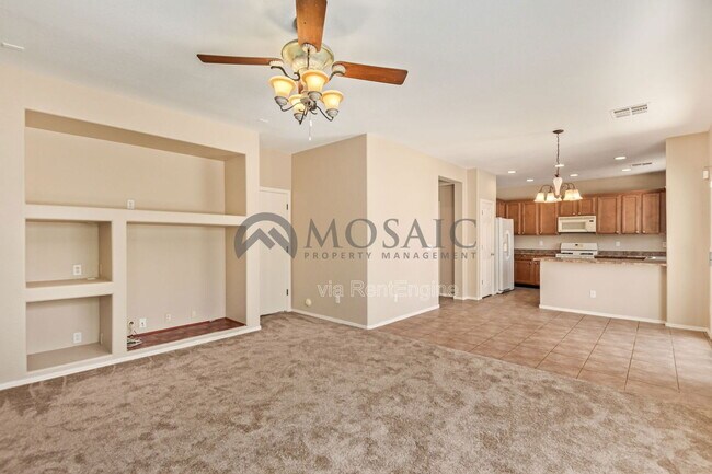 Building Photo - 4540 E Los Alamos St