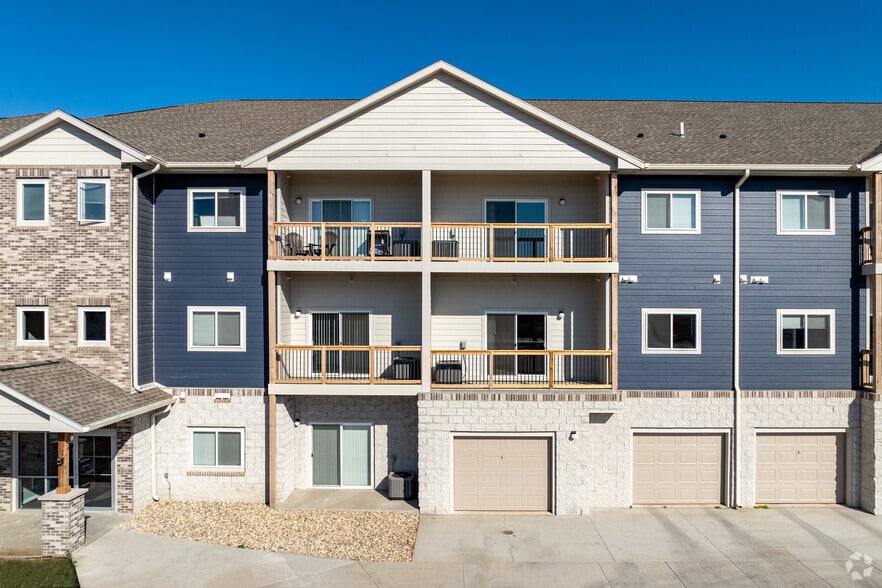 Primary Photo - Jefferson Heights Apartments, LLC
