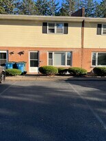 Building Photo - 729 Low St