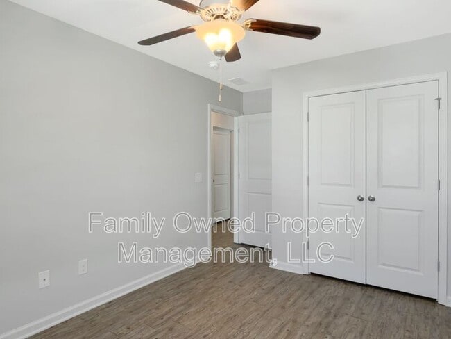 Building Photo - 8968 E Cat Tail Pond Rd