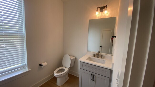 Building Photo - 335 Sophia Rain Dr