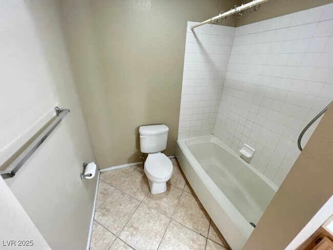 Building Photo - 1901 Rio Canyon Ct