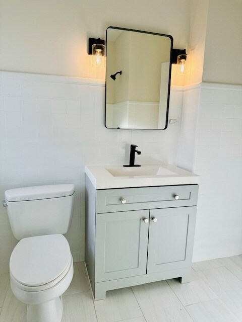 Building Photo - 8944 Kilpatrick Ave