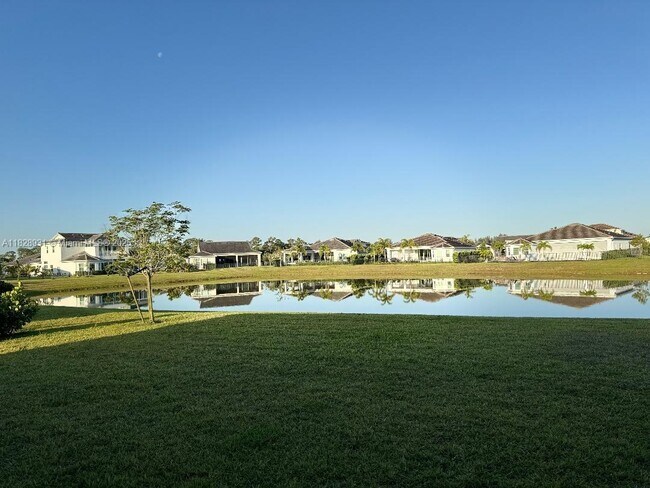 Building Photo - 4691 Estates Cir