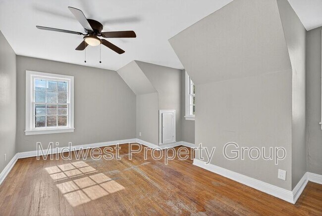 Building Photo - 46 N Harvey Ave