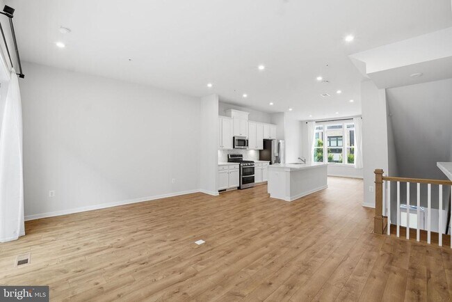 Building Photo - 8178 Red Hook St