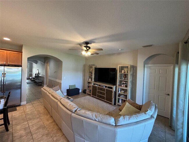 Building Photo - 6912 Sail View Ln