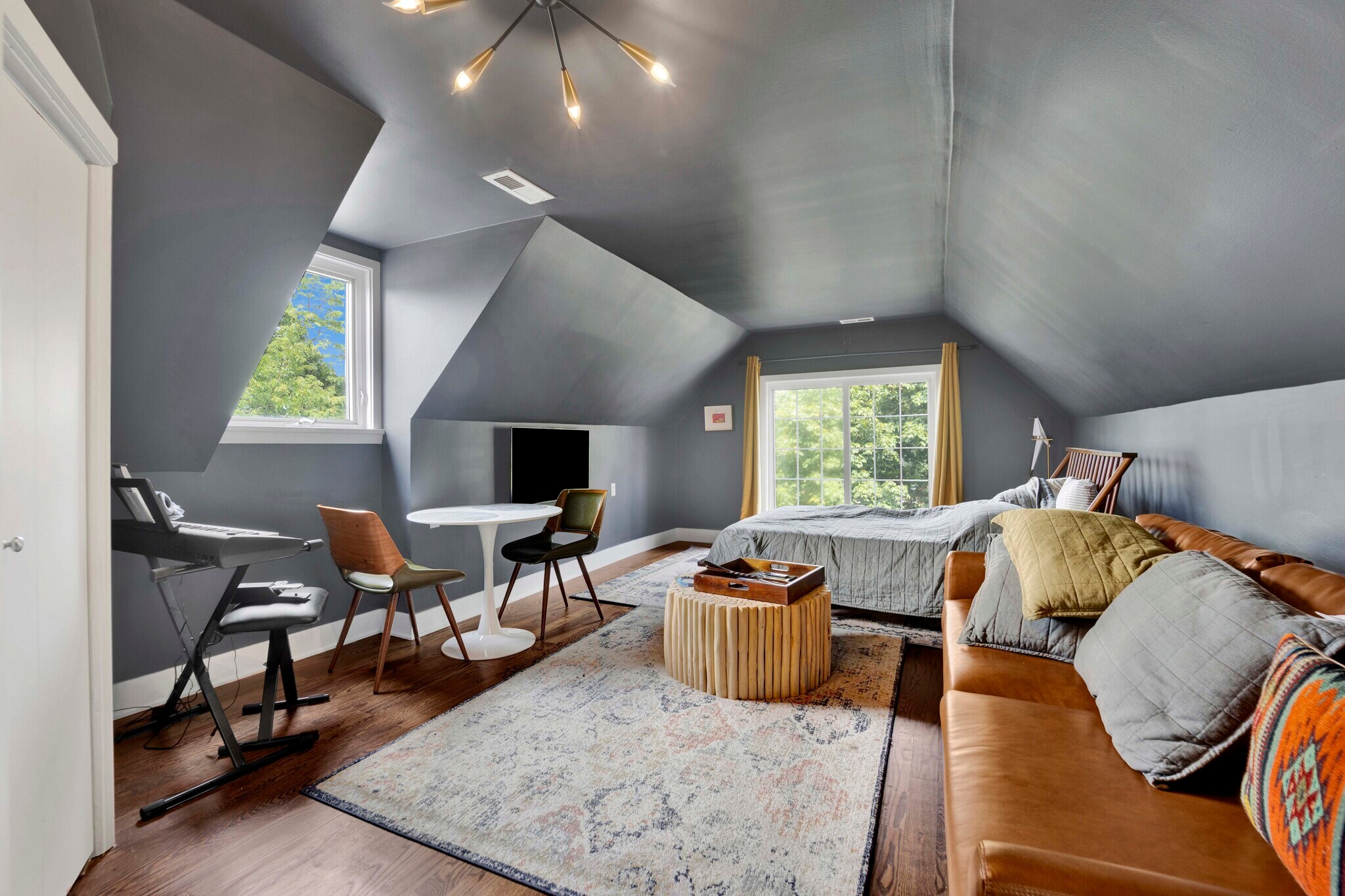 Building Photo - 1625 W Hollywood Ave