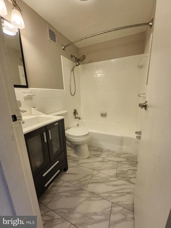 Building Photo - 1931 N Cleveland St