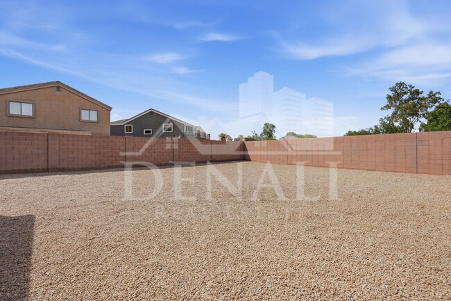 Building Photo - 8510 W Luken Way