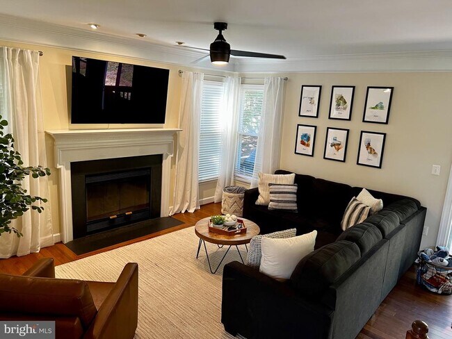 Building Photo - 46812 Backwater Dr