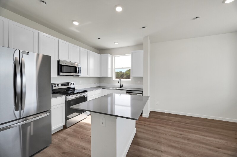 Building Photo - 507 Condor Wy