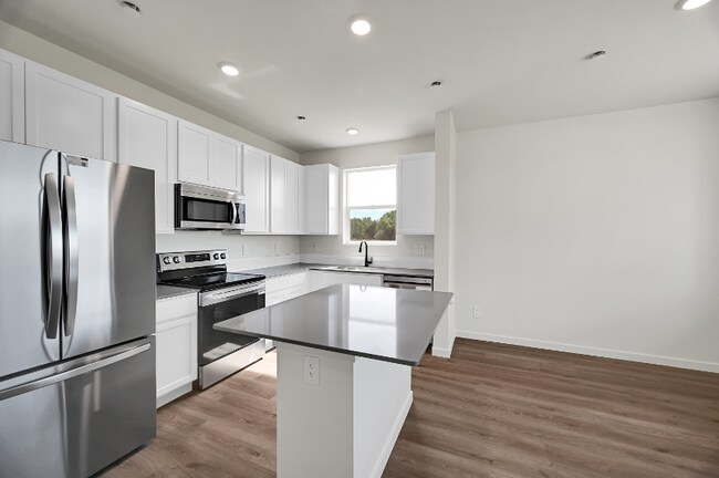 Building Photo - 507 Condor Wy