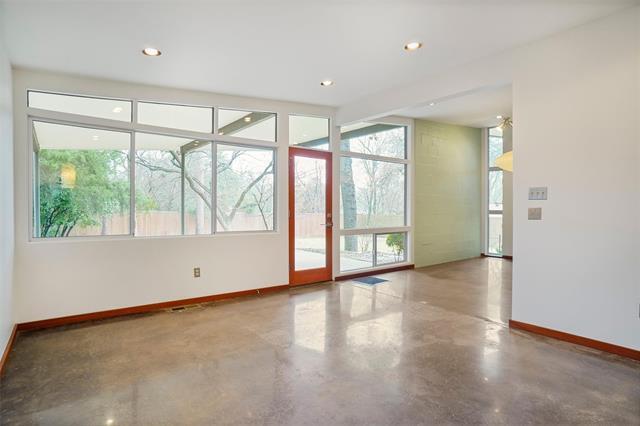 Building Photo - 1403 Kendolph Dr