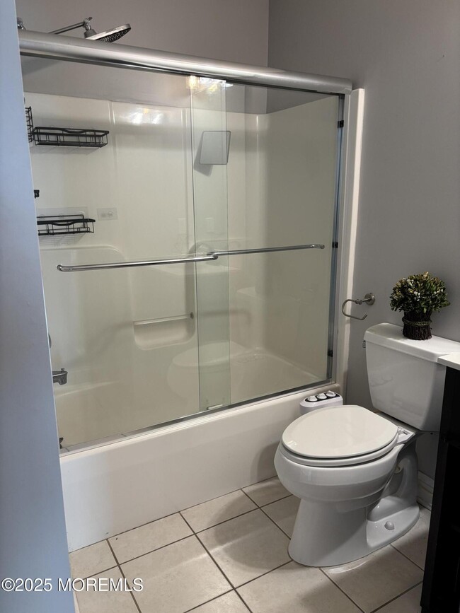 Building Photo - 112 N Broadway