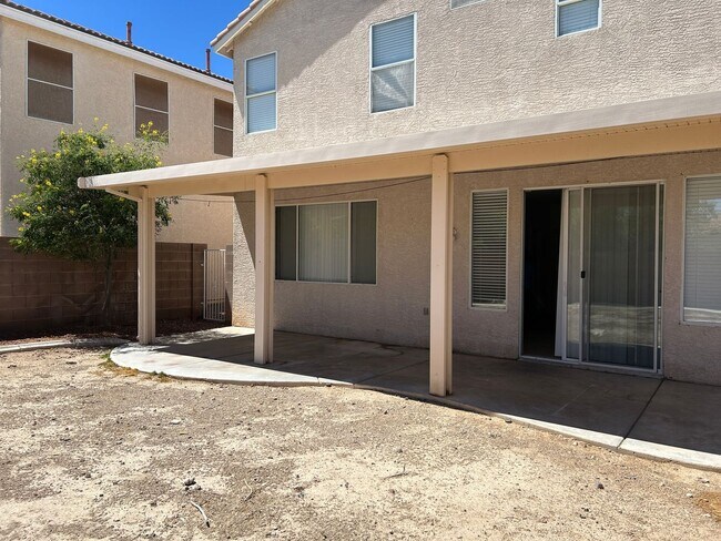 Building Photo - 10019 Capistrello Ave