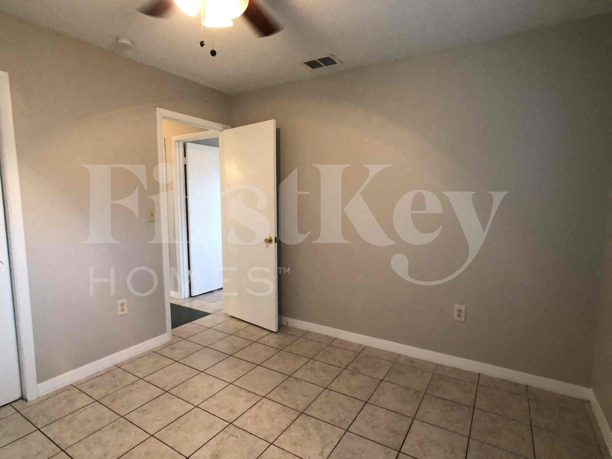 Building Photo - 3252 Peterborough St