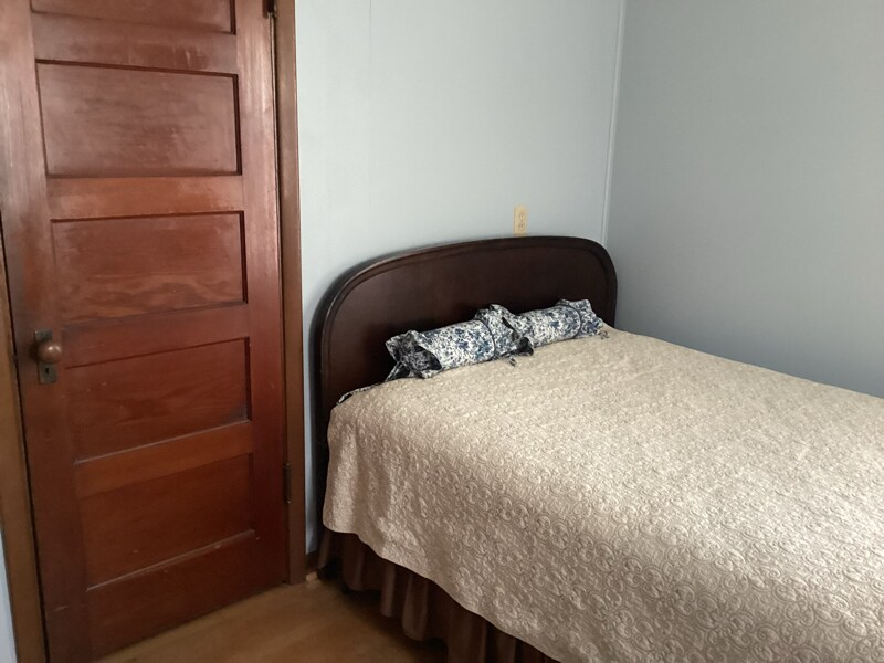 Building Photo - 269 W Borden Ave