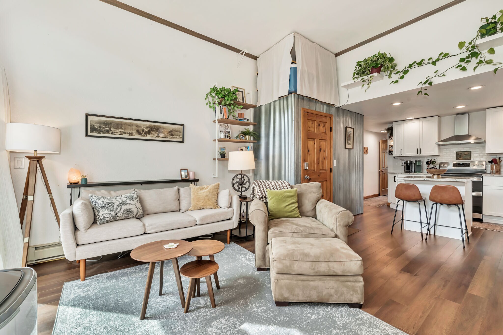 Building Photo - 3025 Columbine Dr