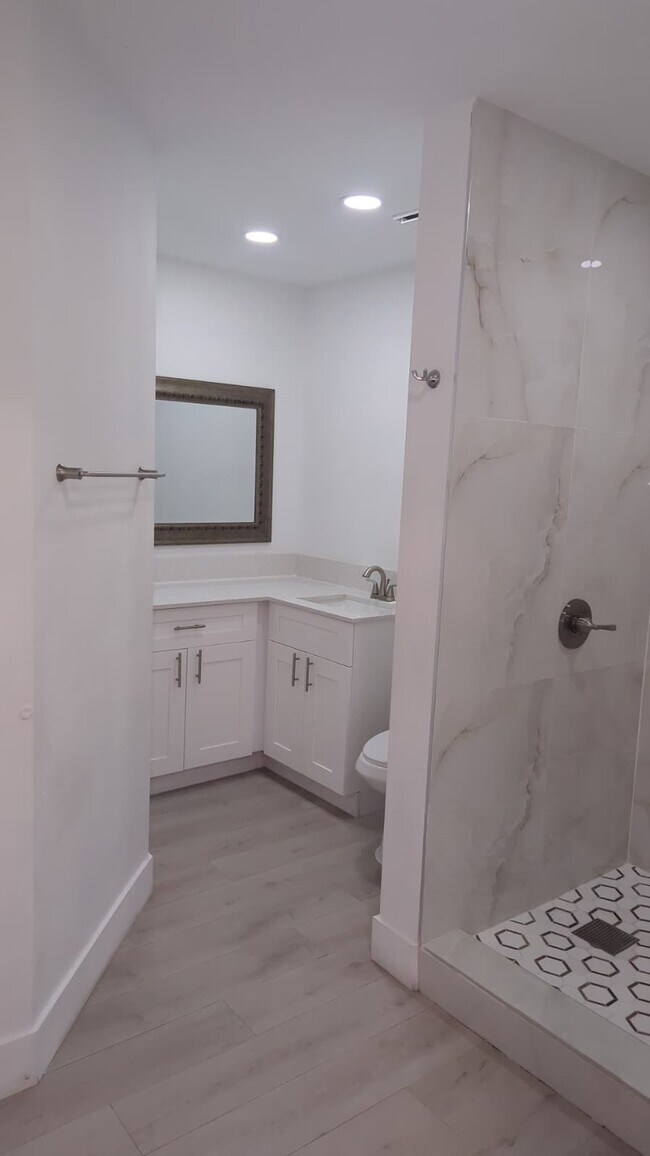 Building Photo - 18344 NW 68th Ave