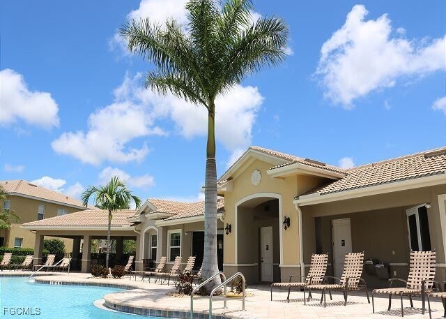 Building Photo - 10850 Alvara Point Dr