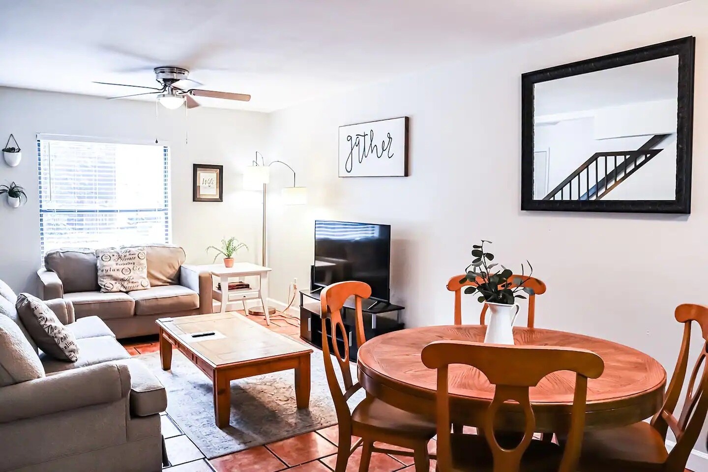 Building Photo - 2228 SW 39th Dr