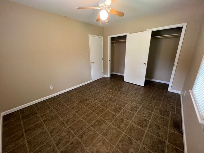 Building Photo - Available to show!