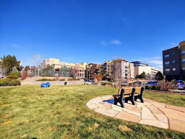 Building Photo - 9019 E Panorama Cir