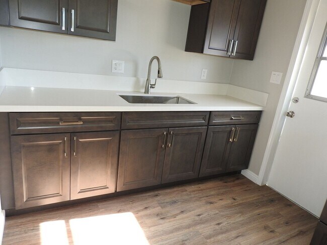 Building Photo - 149wisc