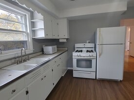 Building Photo - 4158 N Meade Ave