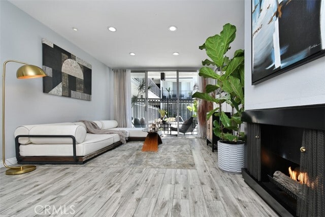 Building Photo - 1351 N Crescent Heights Blvd